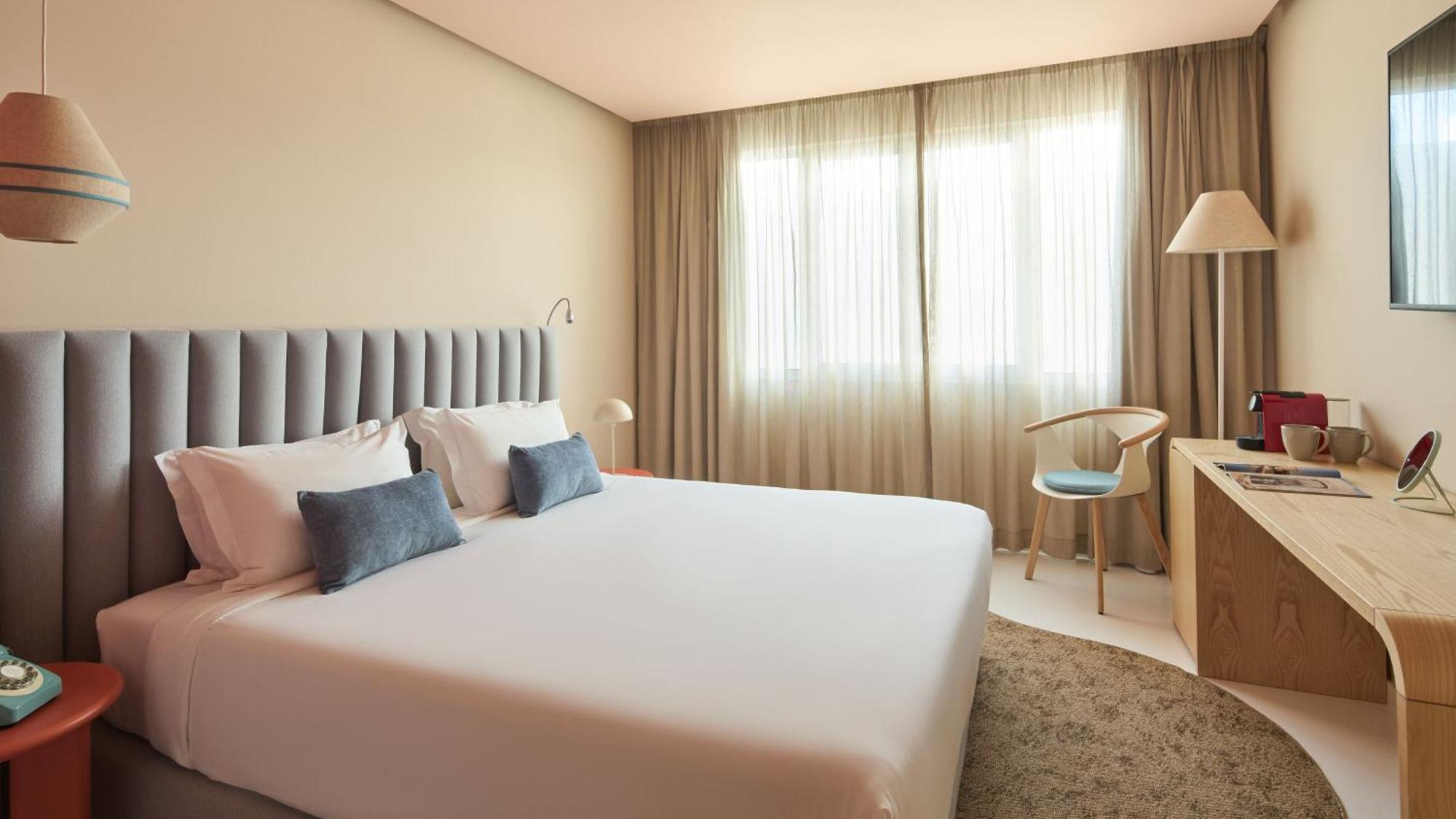 Hotel Indigo By Ihg (adults Only) Albufeira